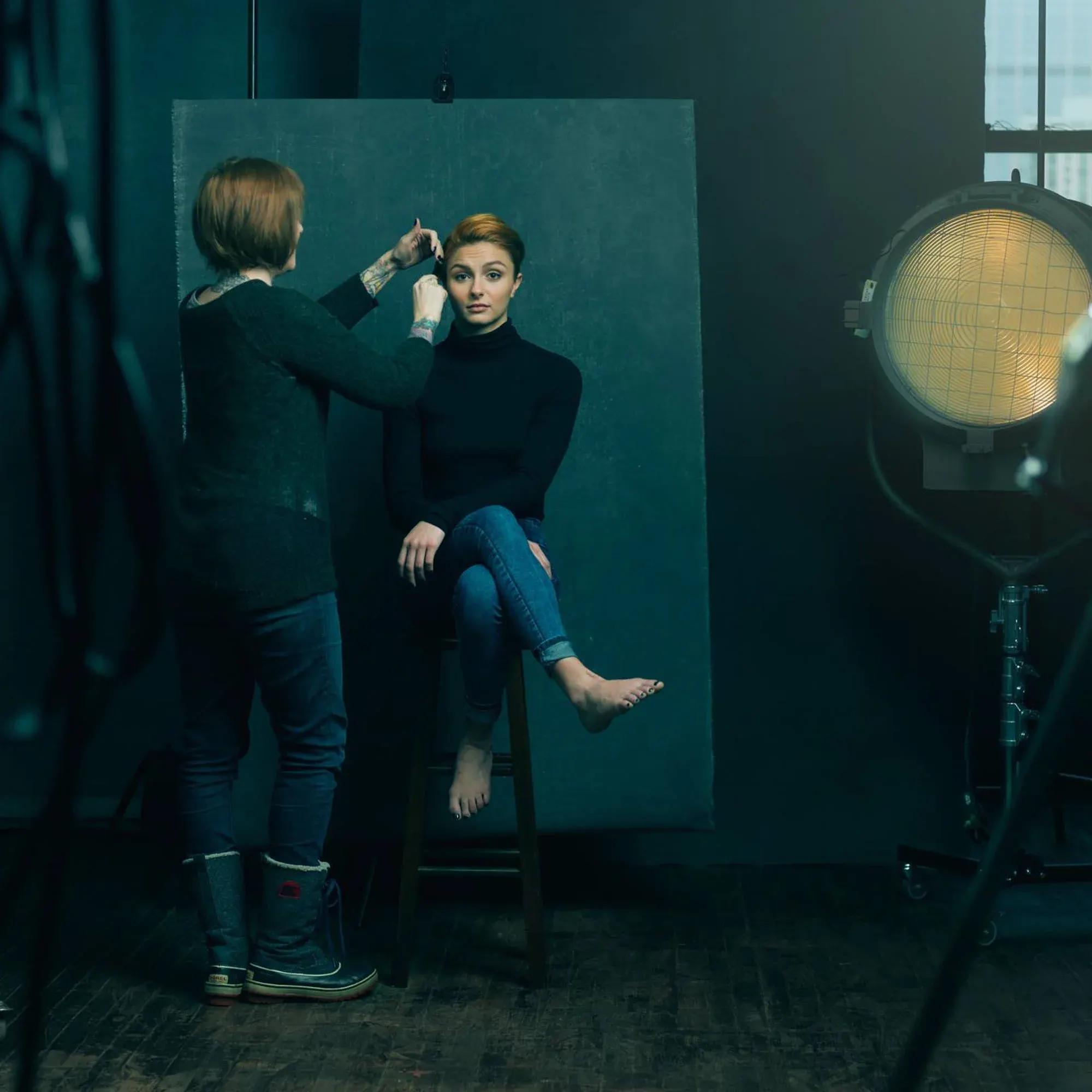 Chicago Headshot photographer Michael Schacht photographs Relationship Coach Emily Debour in his Fulton Market photography studio Chicago Headshot photographer Michael Schacht photographs Intimacy Coach Emily Debour in his Fulton Market photography studio. Also pictured is commercial makeup artist kristina feyerherm.