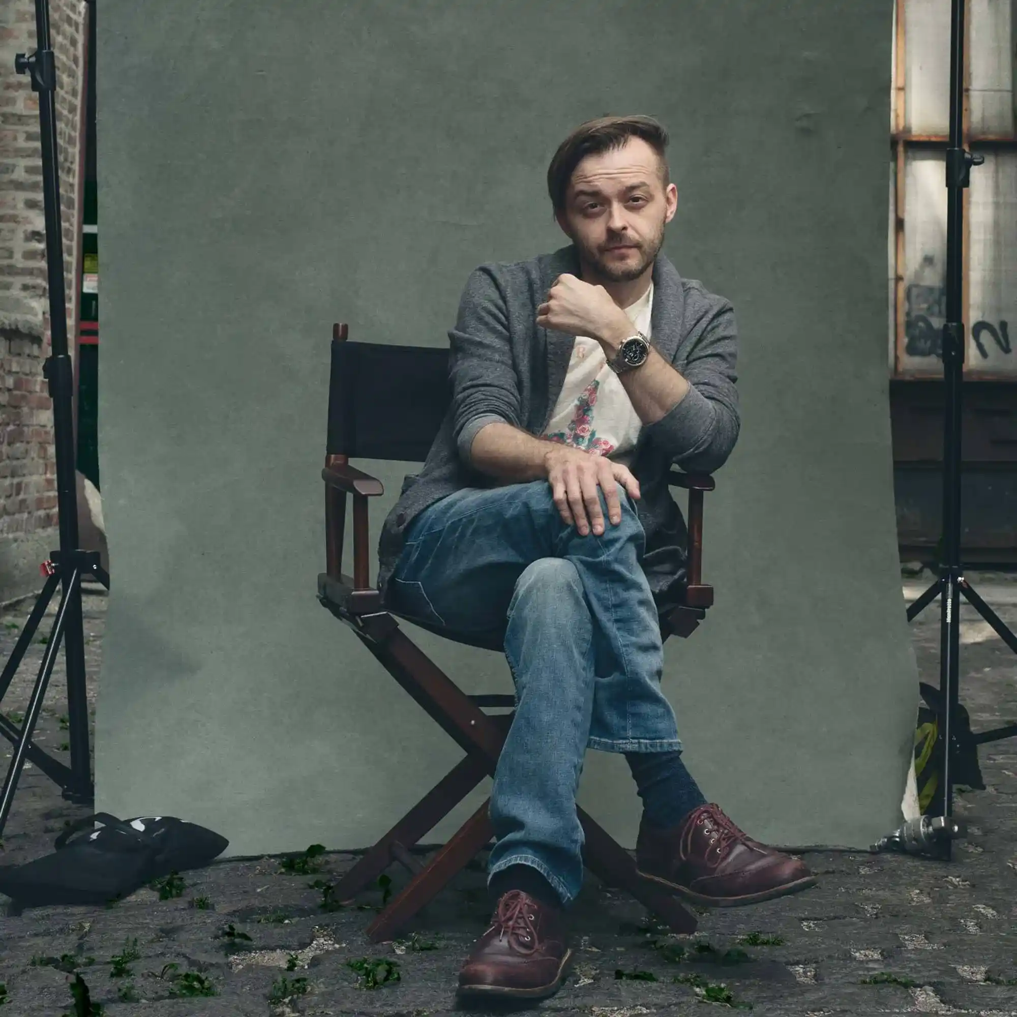 In My Alley: Entrepreneur and local celebrity Steven Kowalski photographed by Chicago portrait photographer Michael Schacht Entrepreneur and local celebrity Steven Kowalski photographed by Chicago portrait photographer Michael Schacht. This image is part of the "In my alley" series photographed in alley behind his west loop Fulton market studio